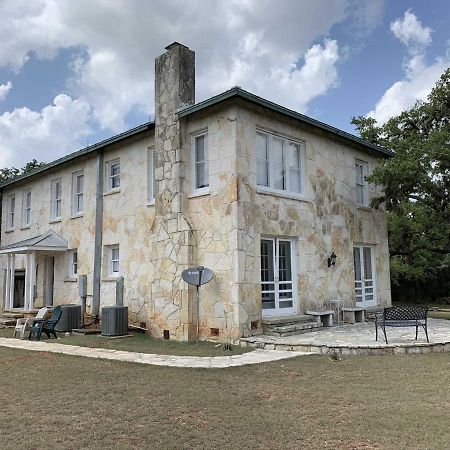 Hacienda Del Rio River Home Bandera Exterior photo