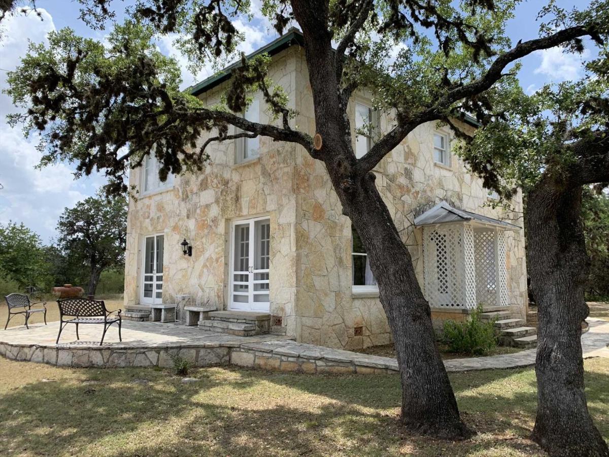 Hacienda Del Rio River Home Bandera Exterior photo